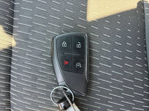 Used 2025 Chevrolet Equinox LT FWD image 20