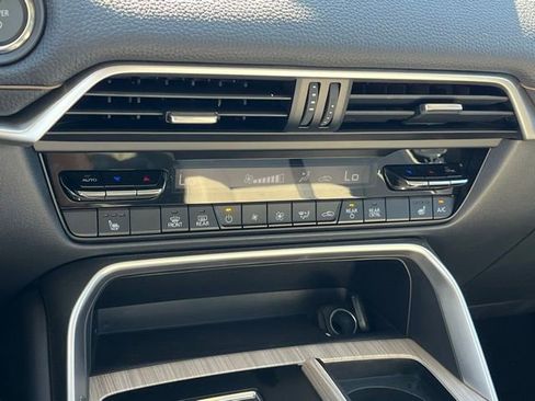 Used 2024 MAZDA CX-90 Plug-In Hybrid w/ Premium Pkg AWD/4WD image 30