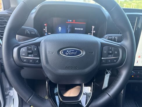 Used 2024 Ford Ranger XLT w/ Technology Package image 15