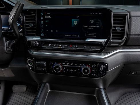 Used 2024 Chevrolet Silverado 2500 LTZ w/ LTZ Premium Package image 22