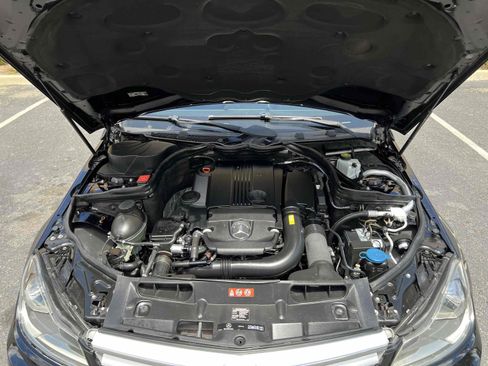 Used 2012 Mercedes-Benz C 250 Sedan image 26