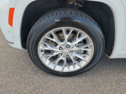 Used 2021 Jeep Grand Cherokee L Summit w/ Advanced Protech Group IV image 27