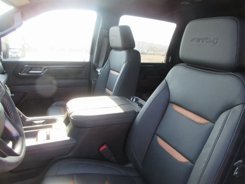 New 2026 GMC Sierra 2500 AT4 w/ AT4 Premium Plus Package image 14