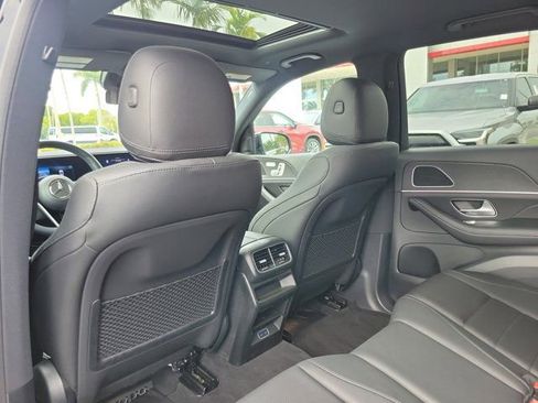 Used 2025 Mercedes-Benz GLE 350 4MATIC image 9