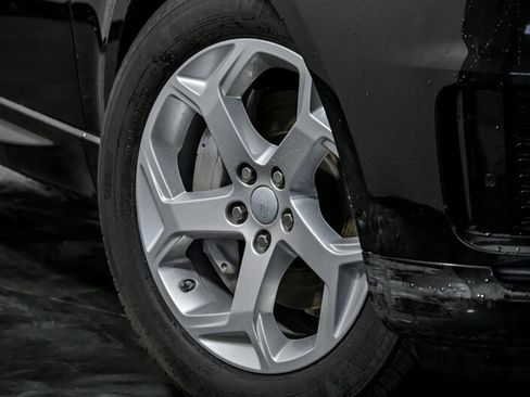 Used 2020 Land Rover Range Rover Sport HSE image 3