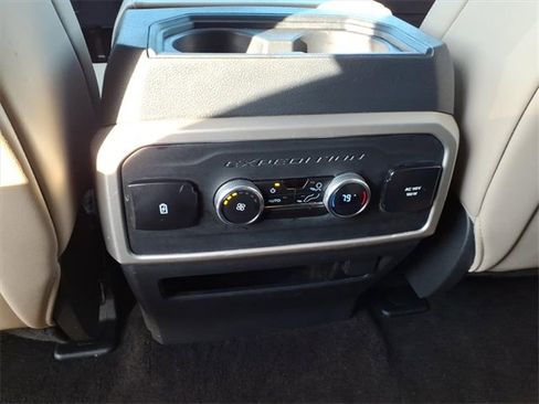 Certified 2023 Ford Expedition XLT image 12
