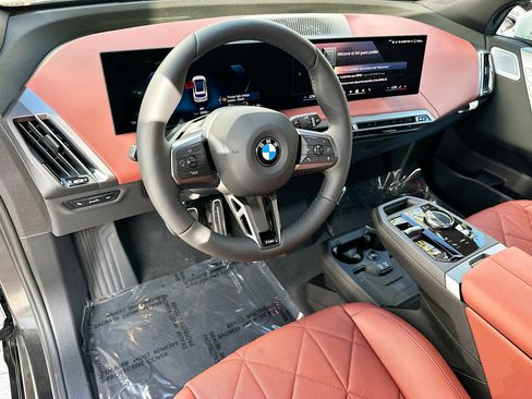 New 2026 BMW iX xDrive60 w/ M Sport Package image 7