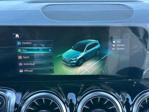 New 2026 Mercedes-Benz GLB 250 4MATIC image 29