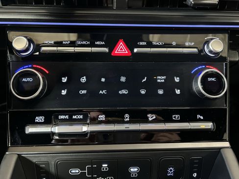Used 2025 Hyundai Santa Fe Calligraphy AWD/4WD image 21