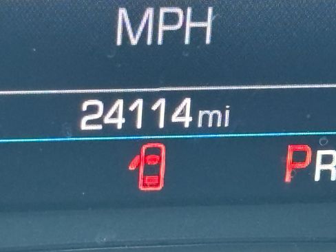 Used 2023 Chevrolet Equinox LT w/ LPO, Floor Liner Package image 10