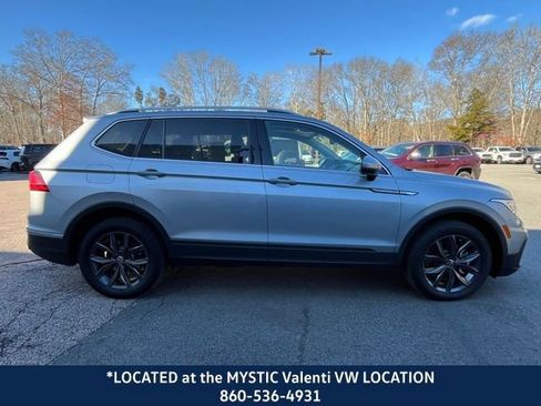 Certified 2023 Volkswagen Tiguan SE w/ Panoramic Sunroof Package image 5