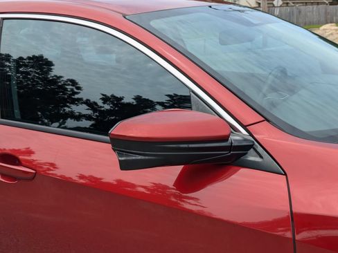 Used 2019 Honda Civic EX image 12