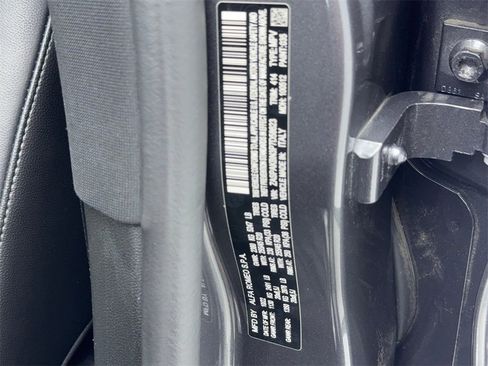 Used 2023 Alfa Romeo Stelvio Ti image 57