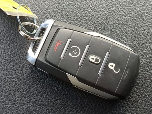 Certified 2022 RAM 1500 Big Horn image 39