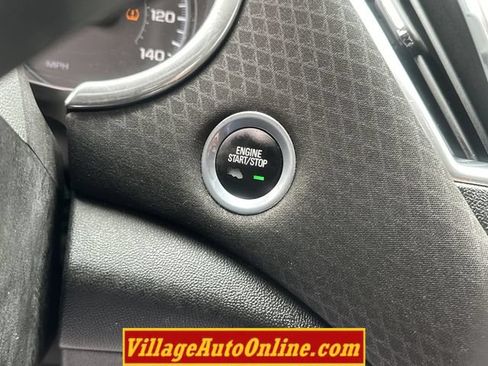 Used 2016 Chevrolet Malibu LT FWD image 21