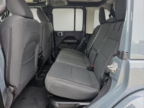 Used 2025 Jeep Wrangler Sahara w/ Safety Group image 26