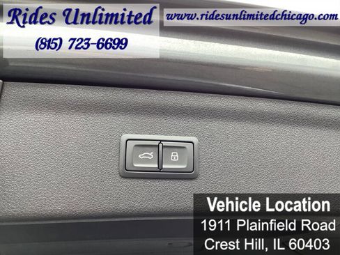 Used 2017 Audi Q3 2.0T Premium Plus w/ Premium Plus Package image 39