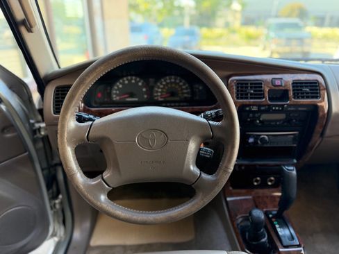 Used 1999 Toyota 4Runner Limited AWD/4WD image 19