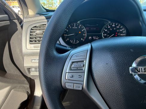 Used 2014 Nissan Altima 2.5 S w/ Sport Value Package image 29
