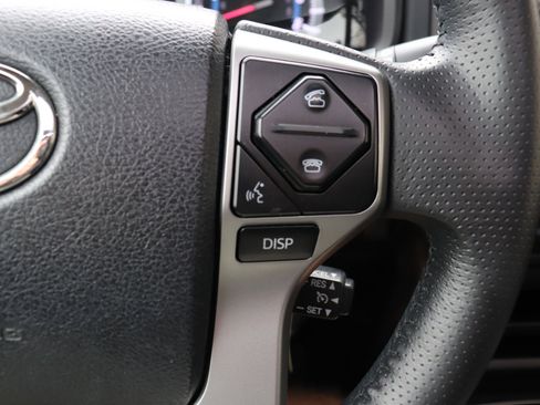 Used 2015 Toyota 4Runner SR5 Premium image 52