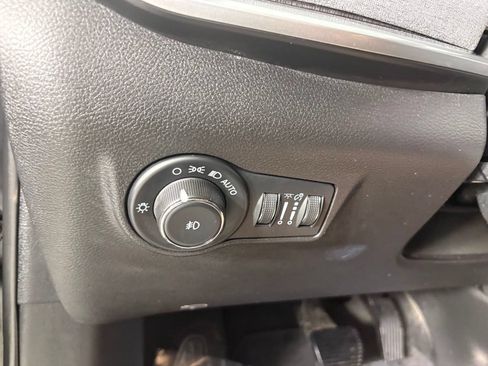 Used 2023 Jeep Compass Latitude AWD/4WD image 22