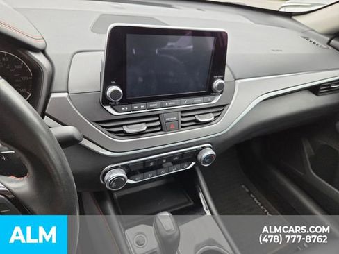 Used 2025 Nissan Altima 2.5 SR FWD image 21