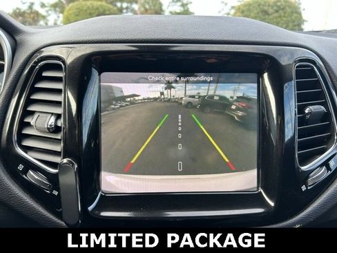 Used 2019 Jeep Compass Limited image 24