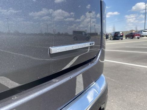 Used 2024 Jeep Wagoneer L Series II image 40