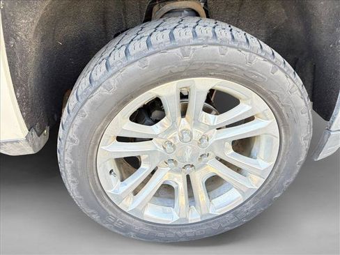 Used 2014 Chevrolet Silverado 1500 LTZ Z71 w/ LTZ Plus Package AWD/4WD image 17
