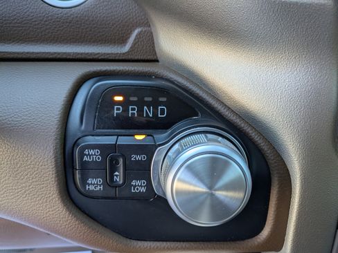 Used 2020 RAM 1500 Laramie image 24