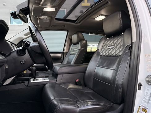 Used 2018 Toyota Tundra Platinum image 18
