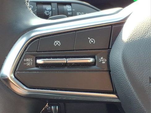 Used 2025 Chevrolet Equinox EV LT w/ Convenience Package FWD image 23