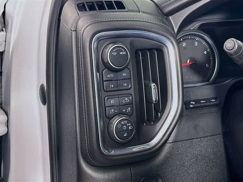 Used 2020 Chevrolet Silverado 2500 LTZ w/ Technology Package image 11