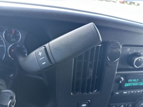 Certified 2019 Chevrolet Express 2500 RWD image 13