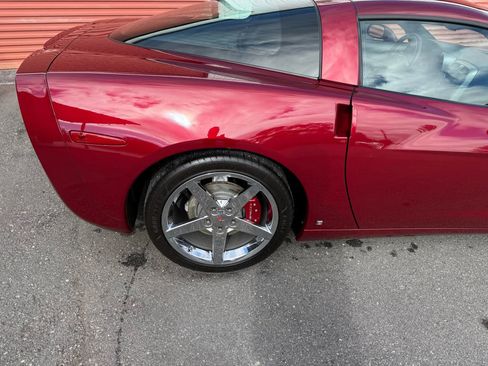 Used 2006 Chevrolet Corvette Coupe 2D w/ Preferred Equipment Group image 9