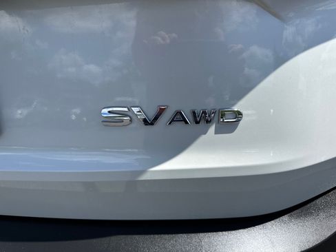 Used 2021 Nissan Rogue SV AWD/4WD image 7