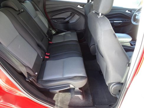 Used 2019 Ford Escape SE image 33