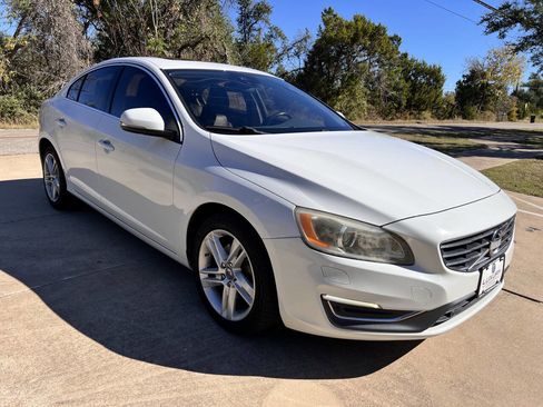 Used 2015 Volvo S60 T5 Premier Plus image 10