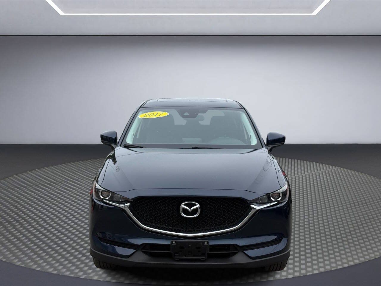 Used 2017 MAZDA CX-5 Touring w/ Preferred Equipment Package AWD/4WD image 2