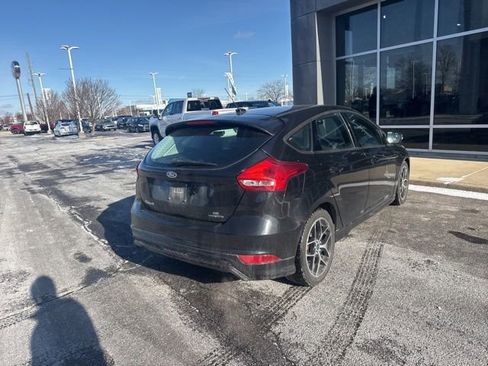 Used 2015 Ford Focus SE w/ SE Sport Package image 9