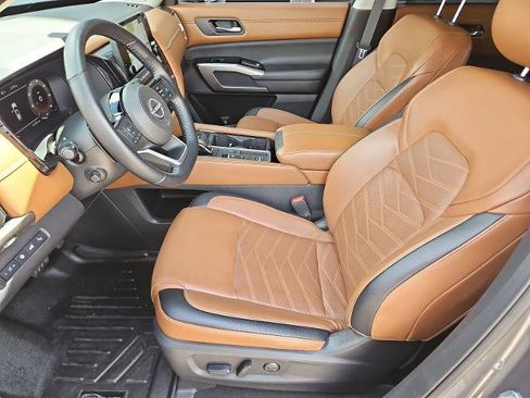 Certified 2023 Nissan Pathfinder Platinum FWD image 14