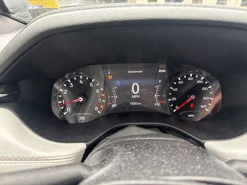 Used 2023 Jeep Compass Limited image 10