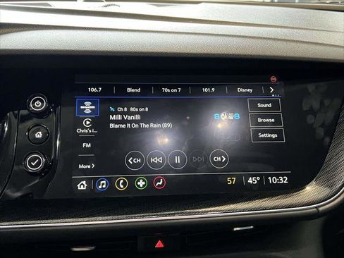 Certified 2023 Buick Envision Essence image 26