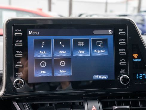 Used 2019 Toyota C-HR XLE image 33