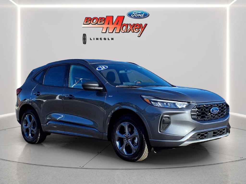 Used 2024 Ford Escape ST-Line w/ Tech Pack #1 AWD/4WD image 3