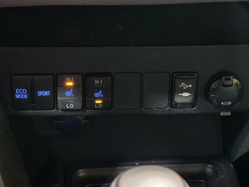 Used 2013 Toyota RAV4 Limited AWD/4WD image 25