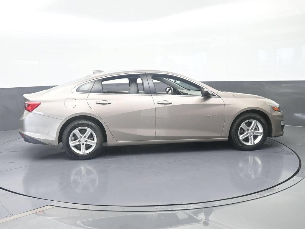 Used 2024 Chevrolet Malibu LT FWD image 7