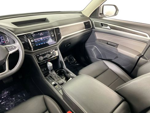 Used 2023 Volkswagen Atlas SE image 22