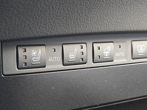 New 2025 Lexus ES 350 350 Luxury image 9