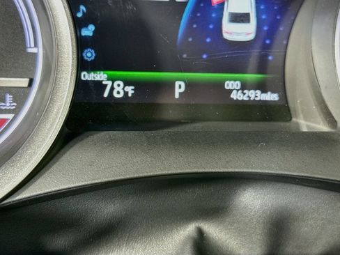 Certified 2021 Toyota Camry XLE w/ Cold Weather Package FWD image 12